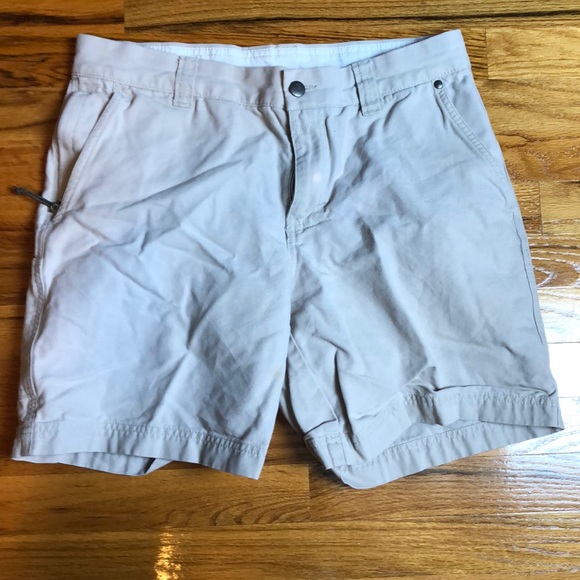 columbia 8 inch shorts